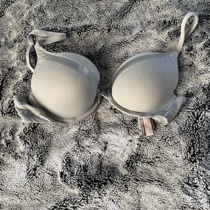 Victoria Secrets Bra